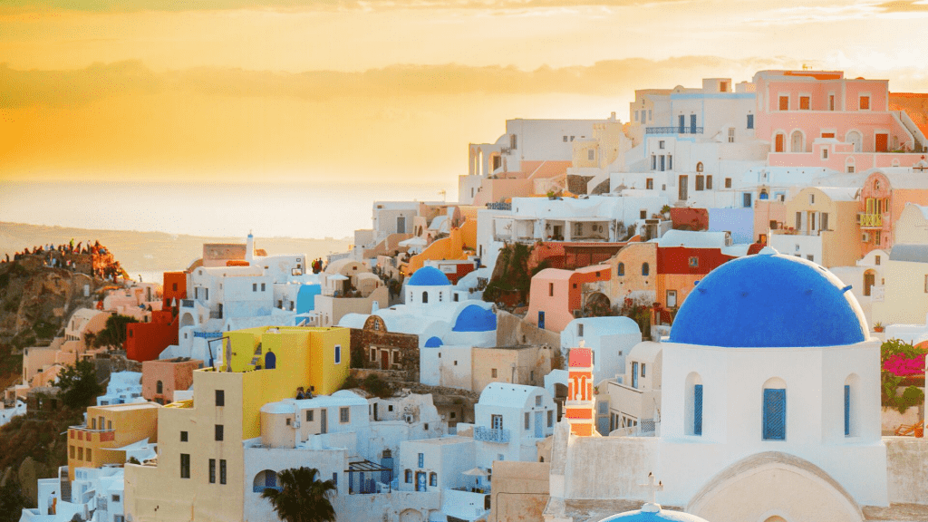 Typisch Grieks, the roofs of Santorini!