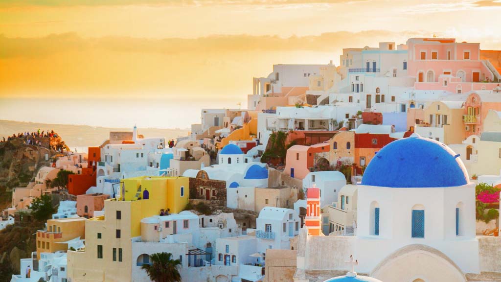 Typisch Grieks, the roofs of Santorini!